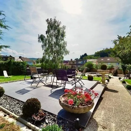 Appartement Guesthaus 1 *